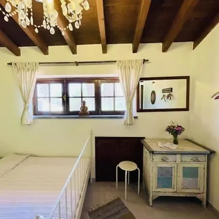 ベッド・アンド・ブレックファスト Da Silva Surfcamp- 3 Bettzimmer Mit Fruehstueck ロウリニャン